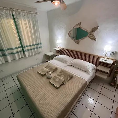 Avalon Holidays Apartament *